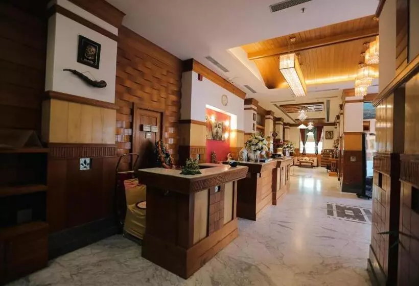 Отель Saffron Leaf