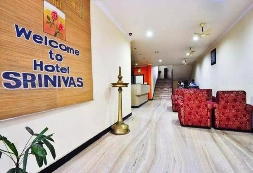 호텔 Srinivas