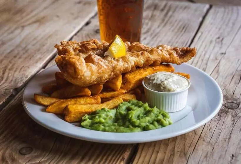 هتل The Old Ship Aground