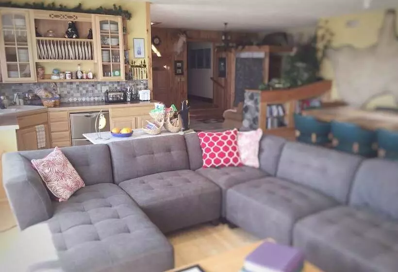 Pioneer Ridge B&b Inn