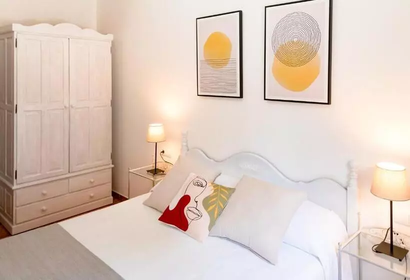 Apartamentos El Pino  Formentera Break