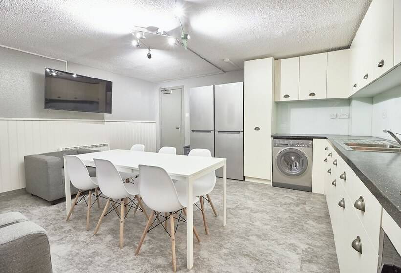 ユースホステル Destiny Student Meadow Court Campus Accommodation