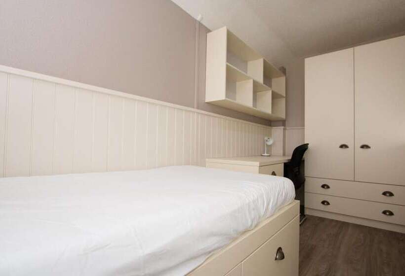 ユースホステル Destiny Student Meadow Court Campus Accommodation