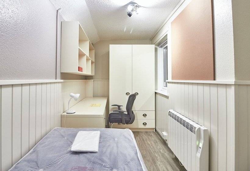 ユースホステル Destiny Student Meadow Court Campus Accommodation