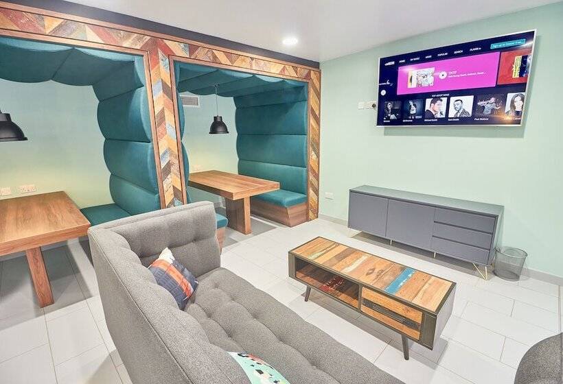 ユースホステル Destiny Student Meadow Court Campus Accommodation