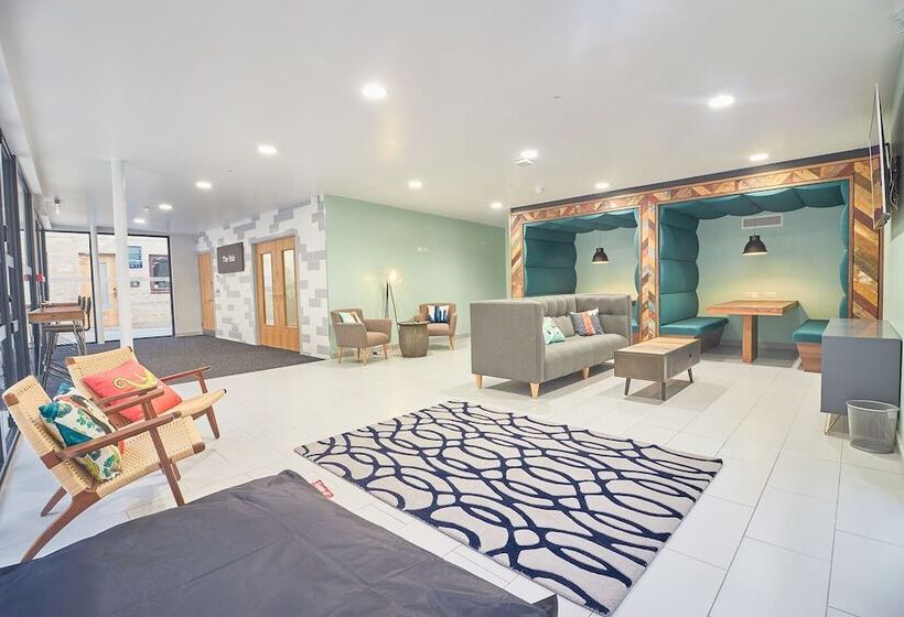 ユースホステル Destiny Student Meadow Court Campus Accommodation