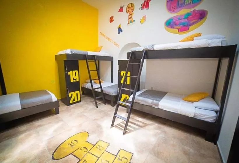 Hostal El Armario  Hostel