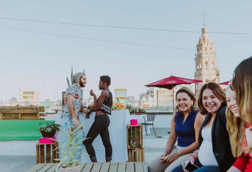 Hostal El Armario Hostel