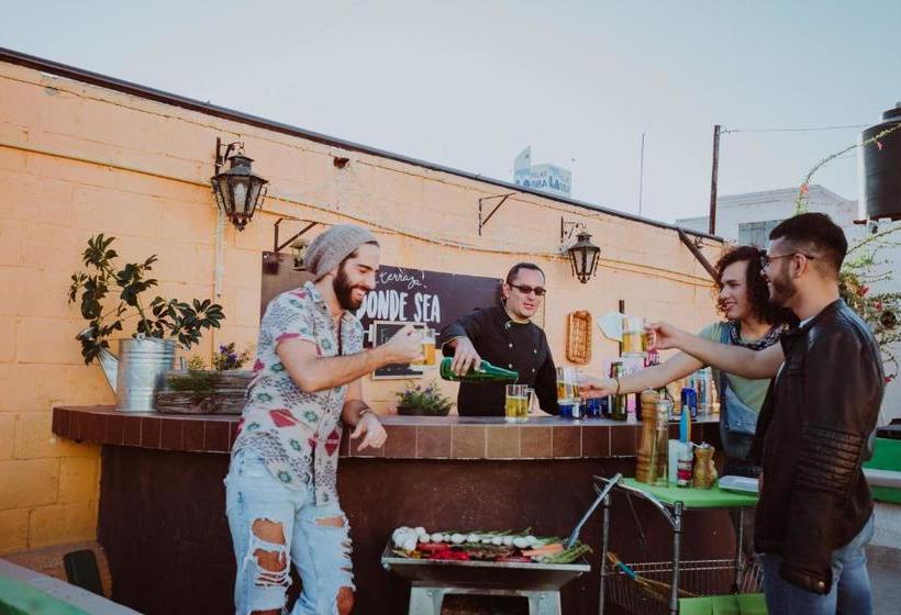 Hostal El Armario Hostel