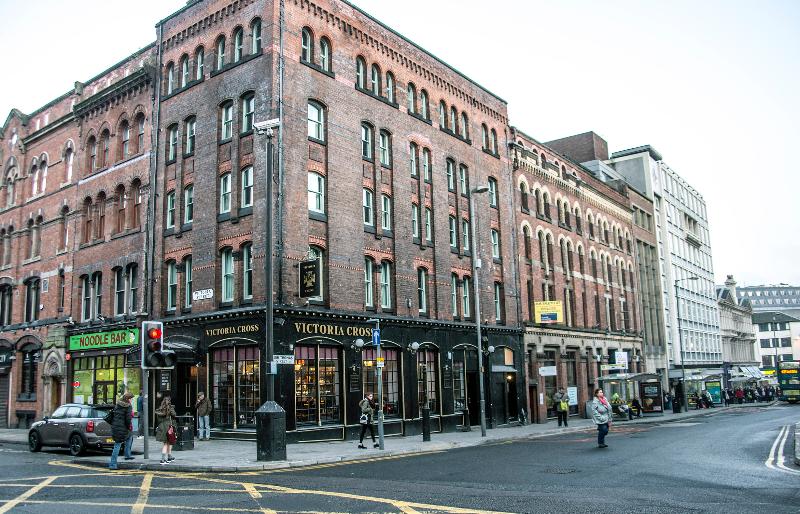 Base Serviced Apartments Sir Thomas Street