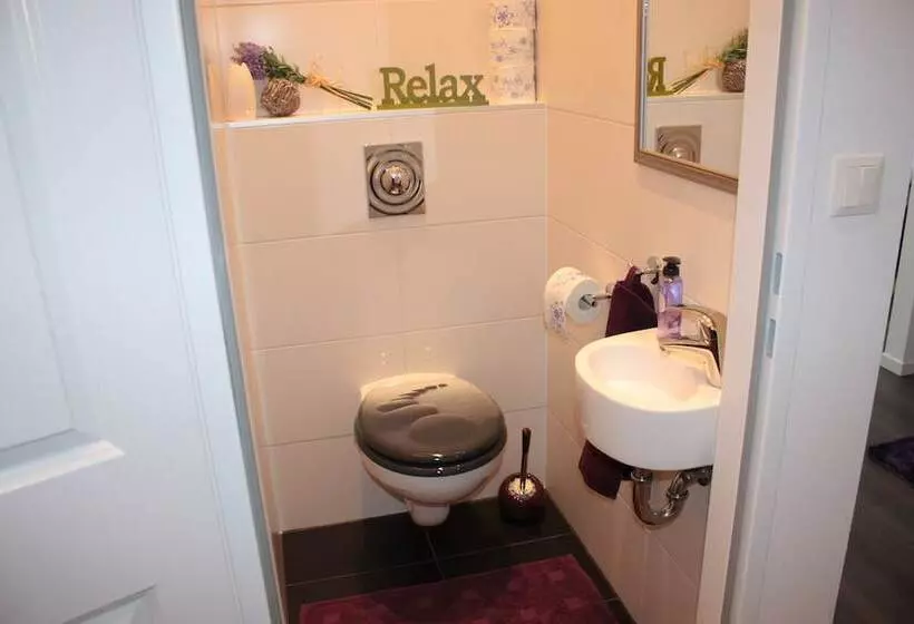 Govienna Small Modern Apartment