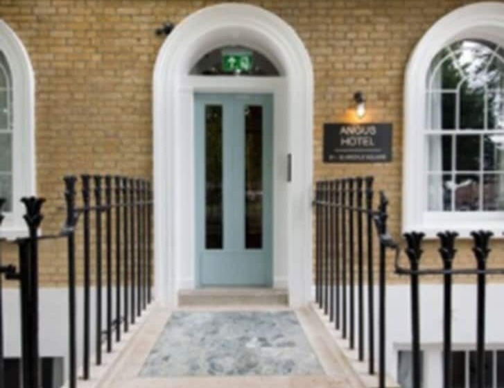 هتل Angus