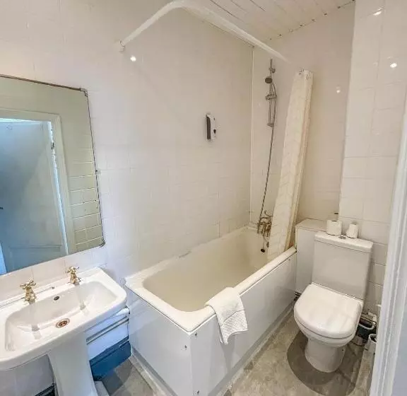 X Hotel Brunswick Square