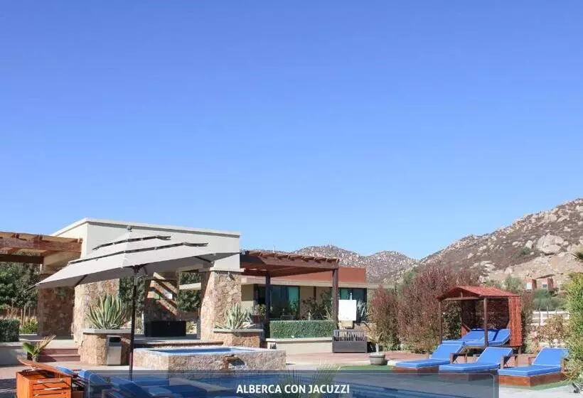 هتل Boutique Valle De Guadalupe & Spa