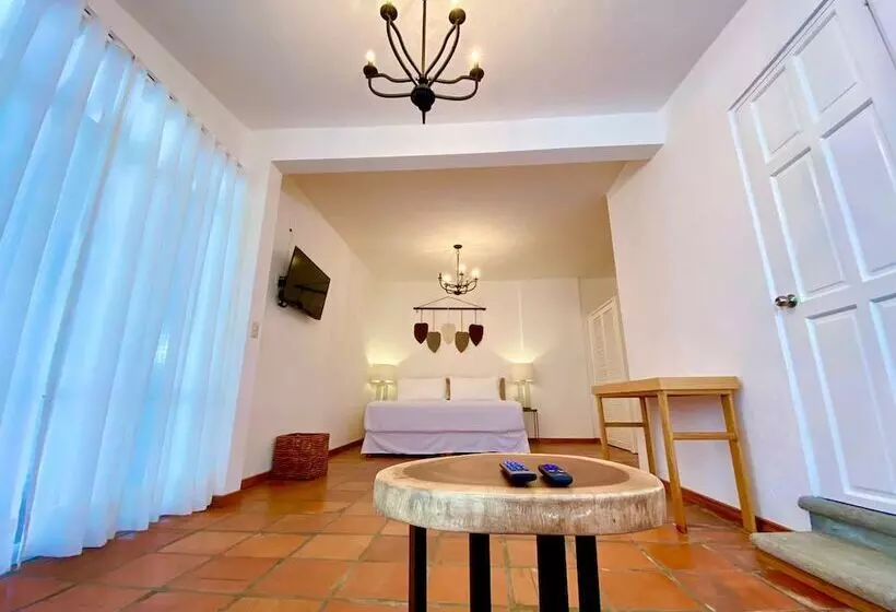 Hotel Cala Blanca Cuernavaca