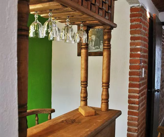 Отель Casa Geranios Tequisquiapan