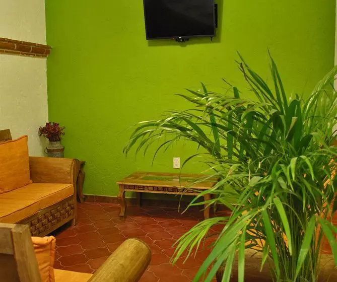 Отель Casa Geranios Tequisquiapan