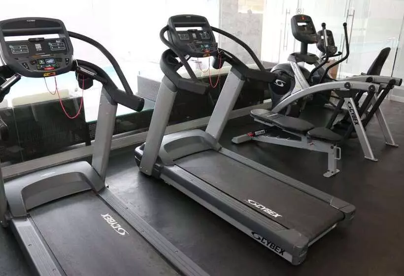 ホテル Casa Inn Galerias Celaya