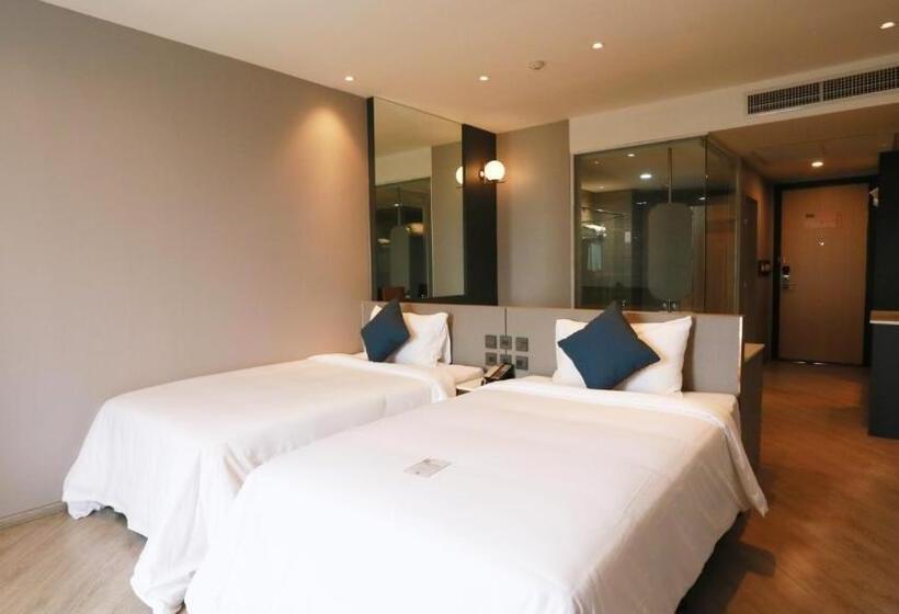 호텔 Golden City Rayong