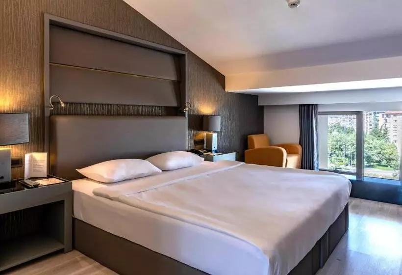 호텔 Park Dedeman Eskişehir