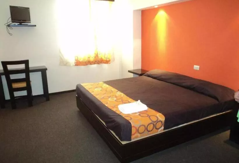 בית מלון כפרי Santa Cruz Mochis