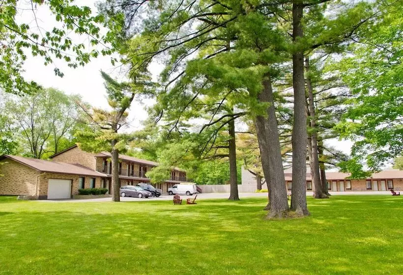 Motel Rideau Heights Inn