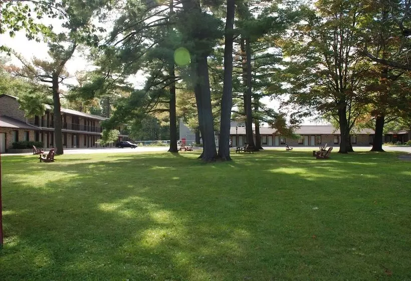 Motel Rideau Heights Inn