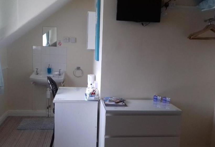 ペンション The Trevelyan