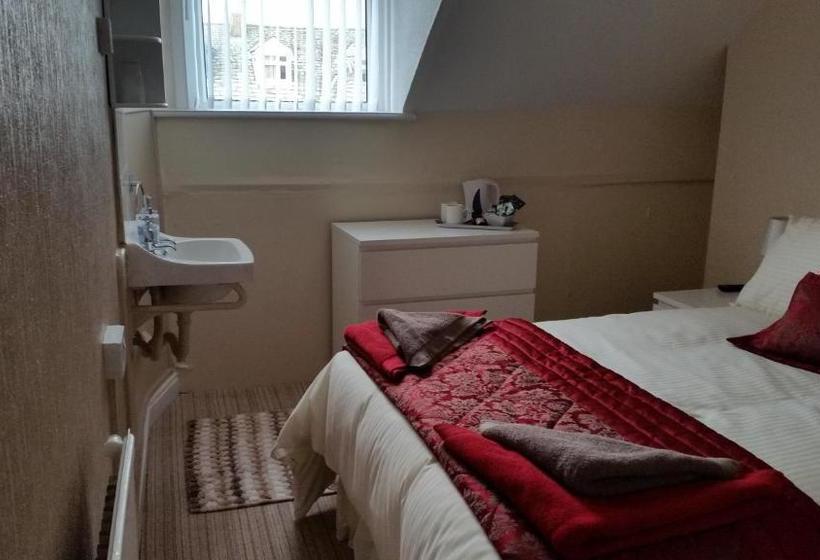 ペンション The Trevelyan