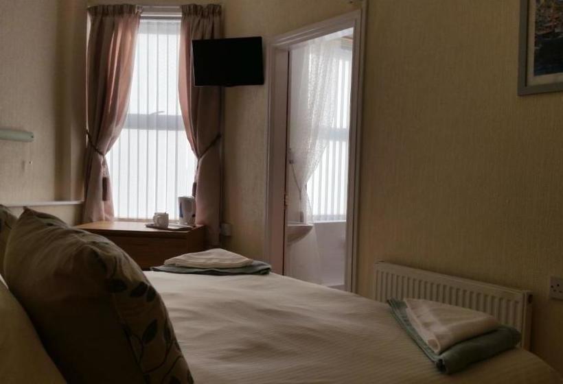 ペンション The Trevelyan