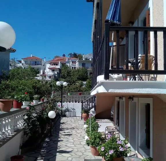 Sofia's Garden Studios