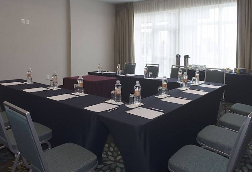 Staybridge Suites Puebla, An Ihg