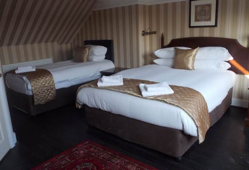 The Mountford Hotel   Free Parking