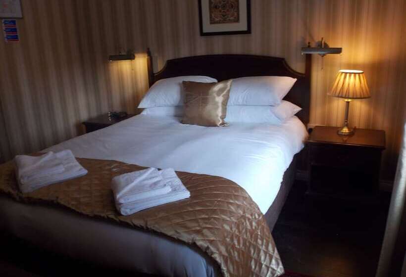 The Mountford Hotel   Free Parking