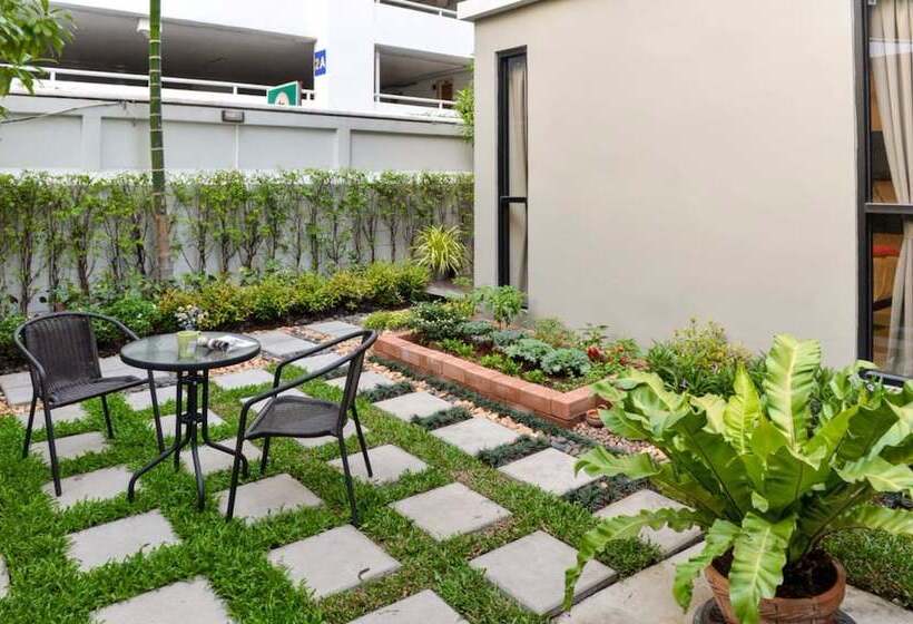 The Pad Silom Serviced Apartment