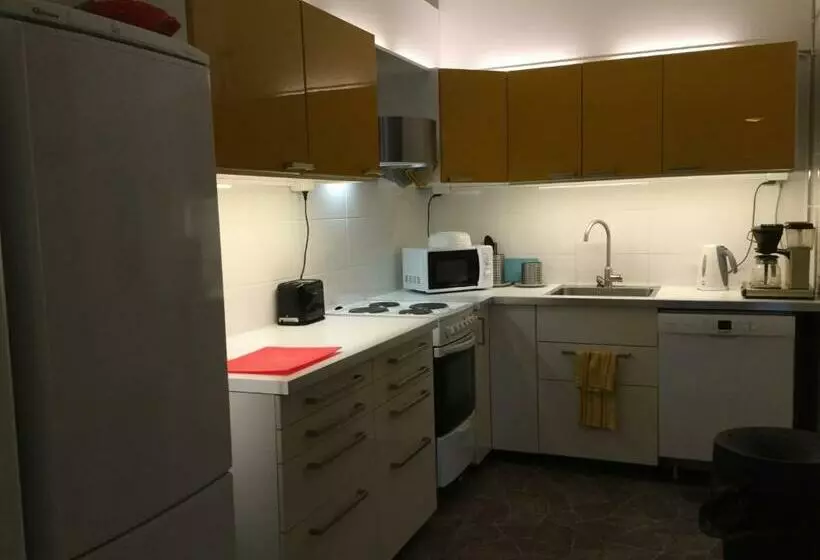 Retkeilymaja Majatalo Jurtta