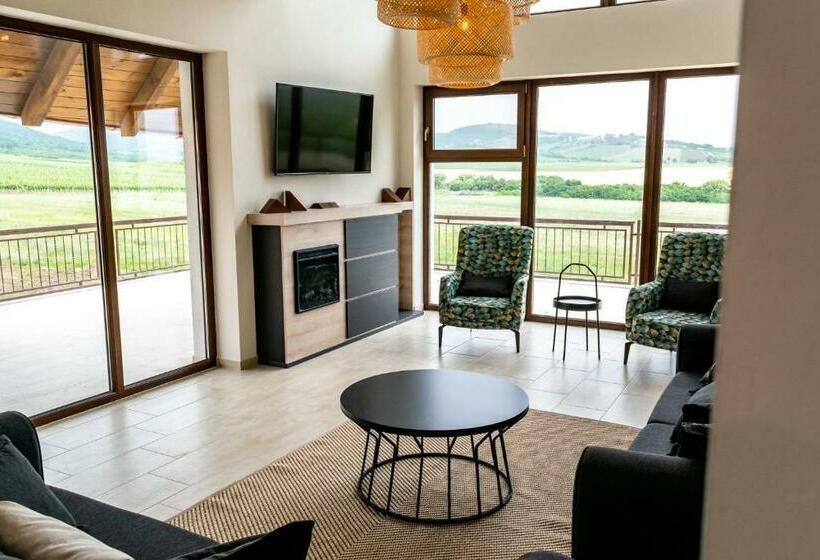 צימר Somos Panzió