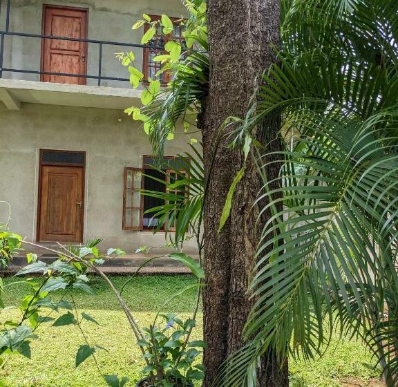 Afenta Motel  Mihintale