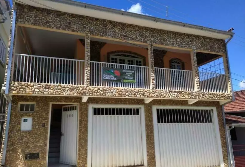 Hotelli Pousada Chicuta