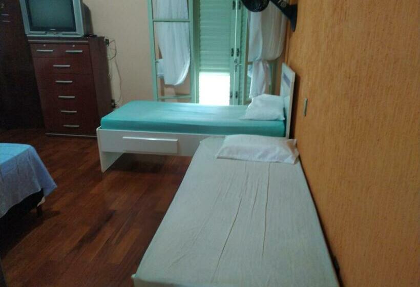 ホテル Pousada Chicuta