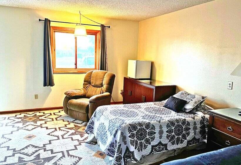 モーテル Furnas County Lodging