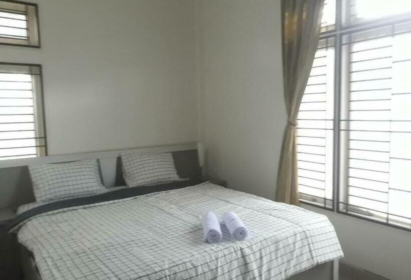 펜션 Wisma Greenville