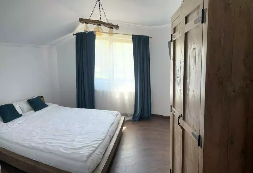 Pensiunea Lili’s House