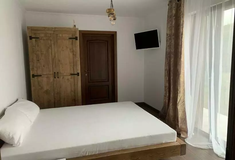 Pensiunea Lili’s House