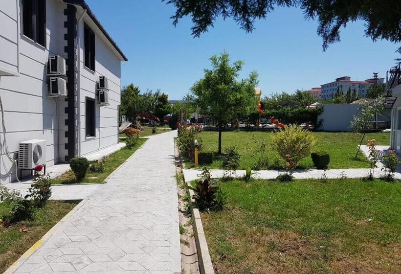 Sinopsis Resort Otel