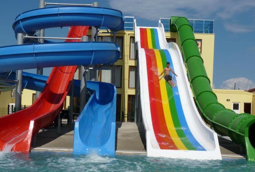 Sinopsis Resort Otel