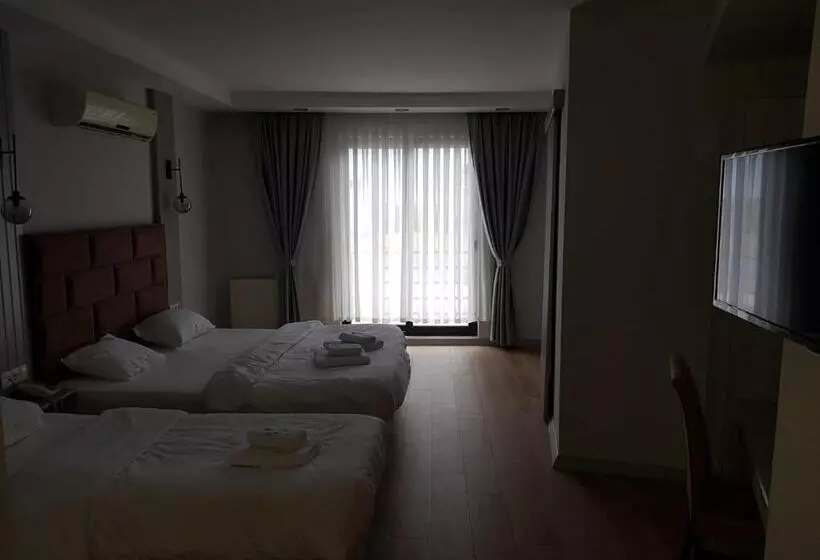 Sinopsis Resort Otel