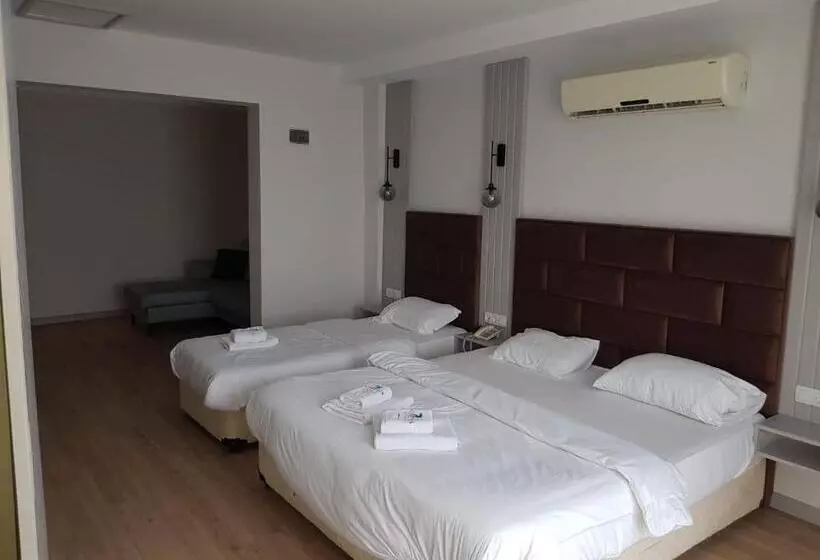 Sinopsis Resort Otel