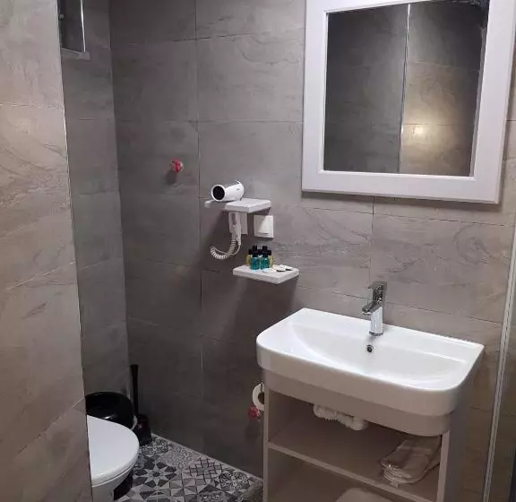 Sinopsis Resort Otel