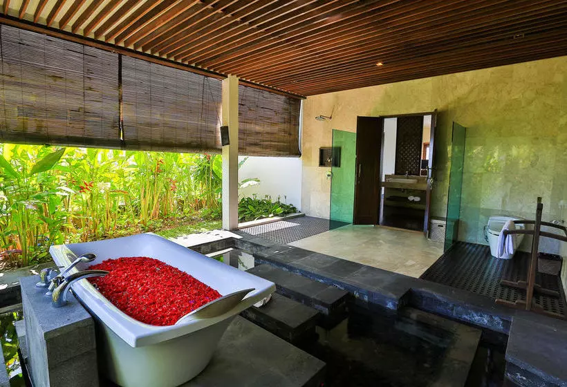 Awanti Villa